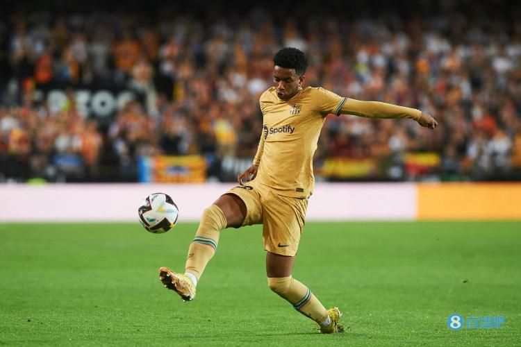 av666